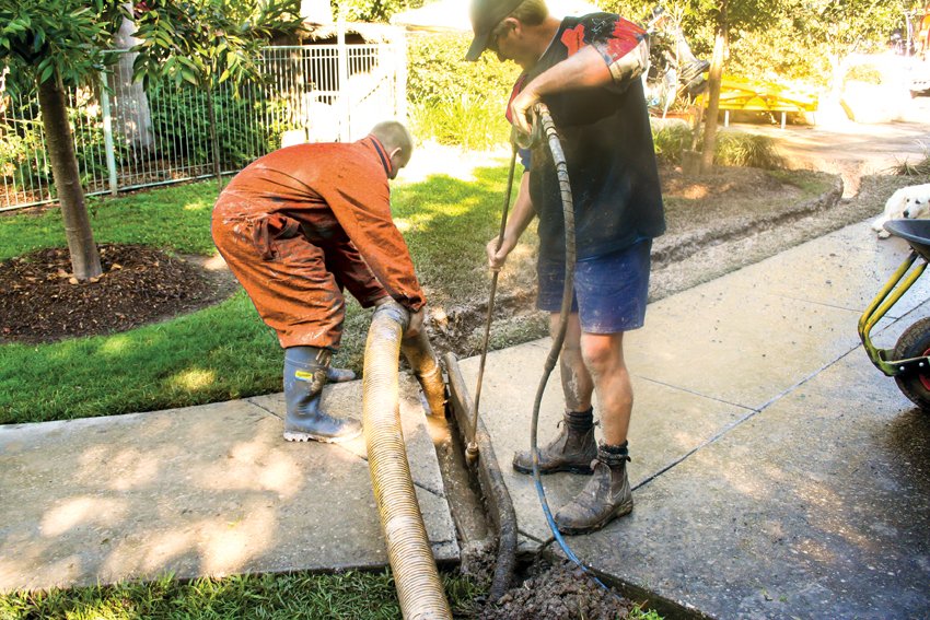 Vacuum Excavation on a Rivercity Environmental SEQ work site